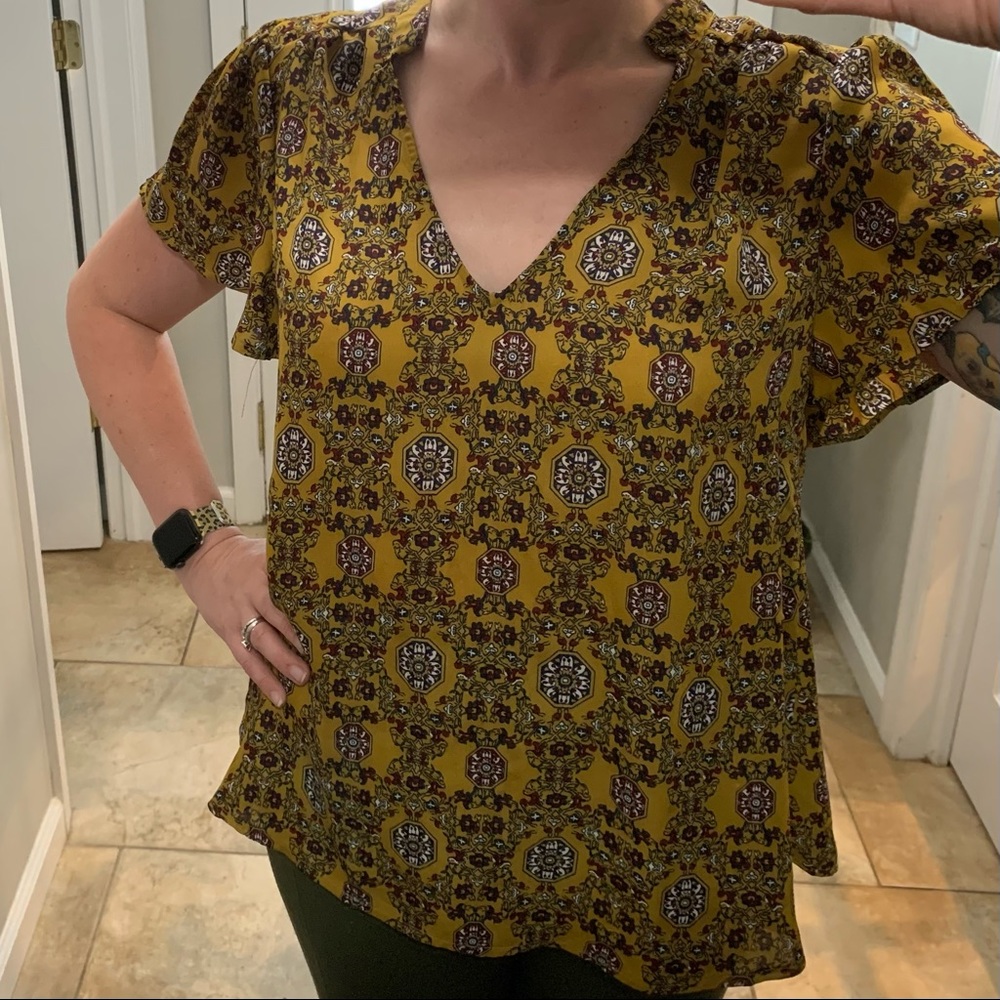 Gold and Multicolored V-Neck Patterned Blouse